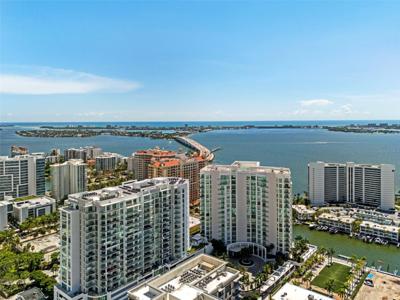 301 QUAY COMMONS