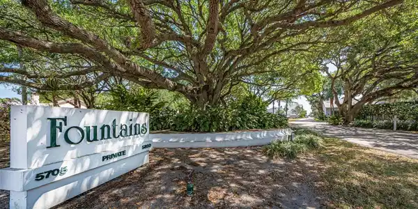 5810 HIGHWAY A1A