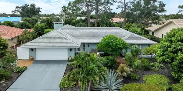 123 WINDWARD DRIVE
