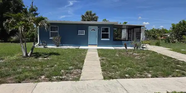 3373 LUCERNE TERRACE