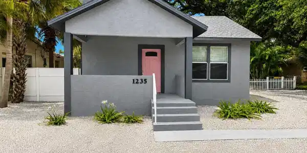 1235 32ND STREET
