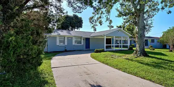 1056 VENETIAN PARKWAY