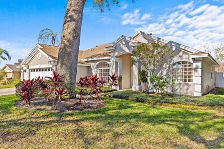726 HIDDEN LAKE DRIVE
