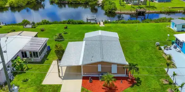 1200 SEAHORSE LANE