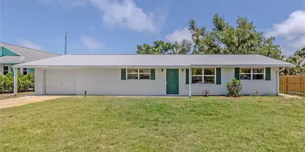 320 PAVONIA ROAD