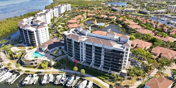 3313 SUNSET KEY CIRCLE