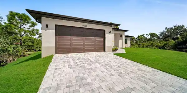 14020 CHESSWOOD LANE