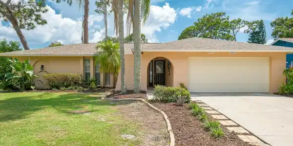 3053 CASCADE DRIVE