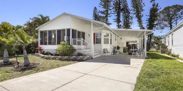 2100 KINGS HIGHWAY