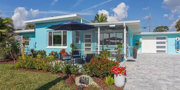 4741 LEMON BAY DRIVE
