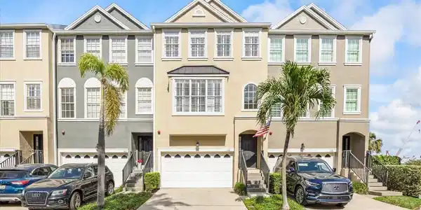 1476 HARBOUR WALK ROAD