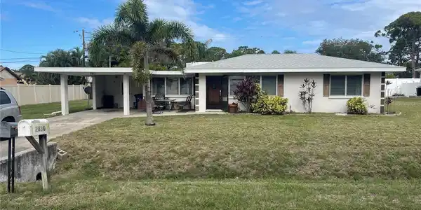 2830 SIESTA DRIVE