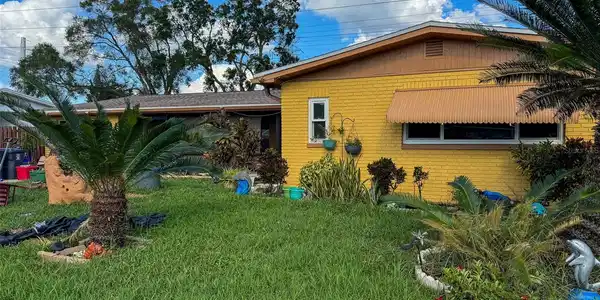309 COUNTRY CLUB DRIVE