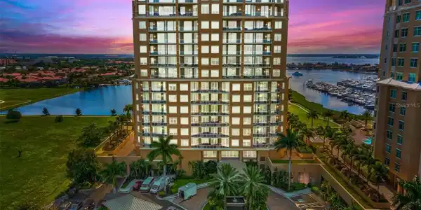 140 RIVIERA DUNES WAY