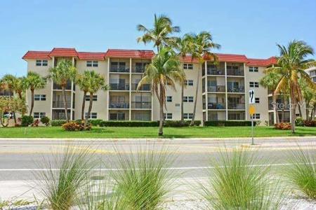 925 BEACH ROAD