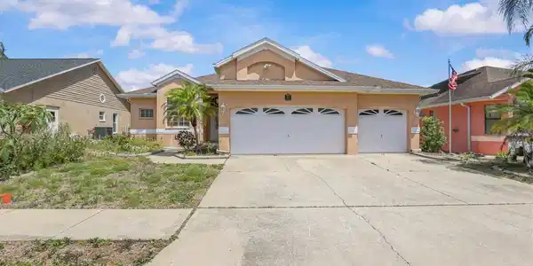324 WOOD DOVE AVENUE