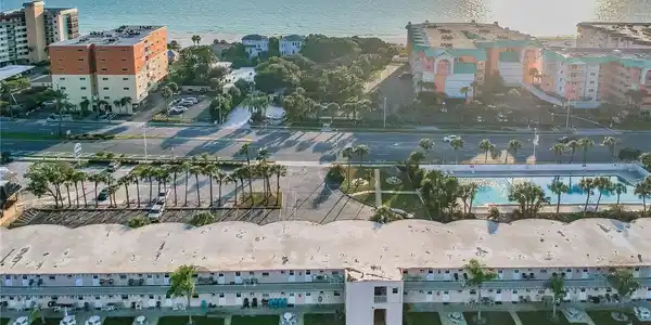 18399 GULF BLVD