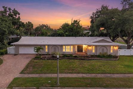 303 ROEBLING ROAD S