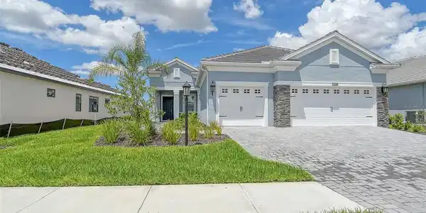 11028 HOGAN CIRCLE