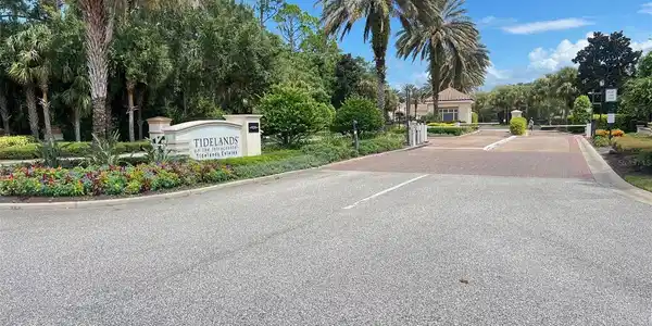 75 RIVERVIEW BEND S