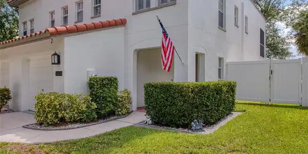 5606 SAMTER COURT