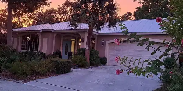 2377 BURTON LANE