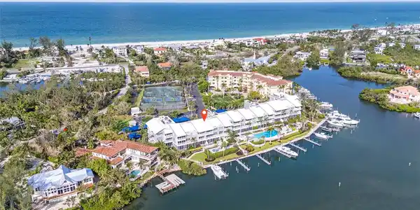 615 DREAM ISLAND PLACE