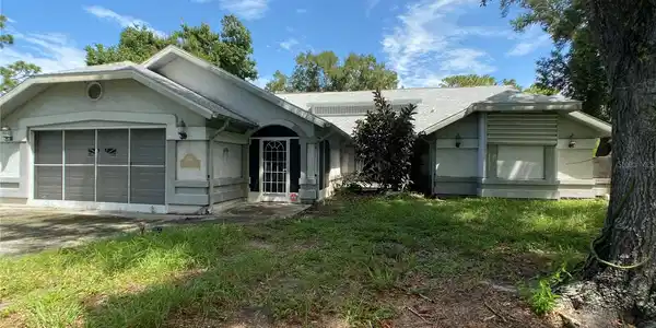 880 KEYWAY ROAD