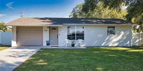 1305 GULF COAST BOULEVARD