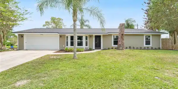 2304 TRAVELERS PALM DRIVE