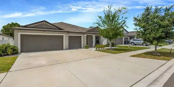 138 RAIN BERRY AVENUE