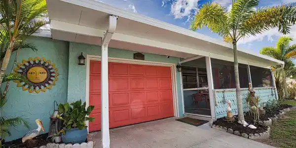 457 W TARPON BOULEVARD NW