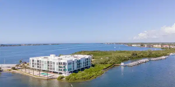 1375 BEACH ROAD