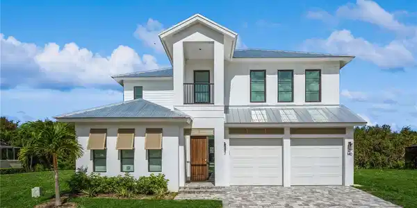132 OCEAN ESTATES DRIVE
