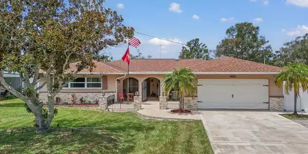 9576 OAKHURST ROAD