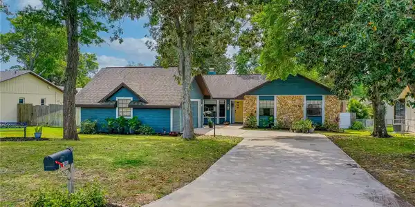 1206 PARKSIDE DRIVE