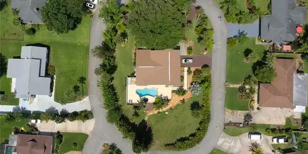 1 HARRIS CIRCLE