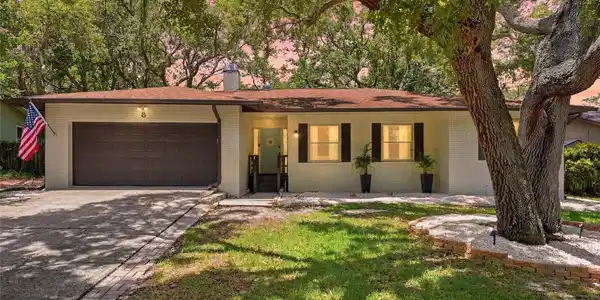 8 CLEARVIEW DRIVE