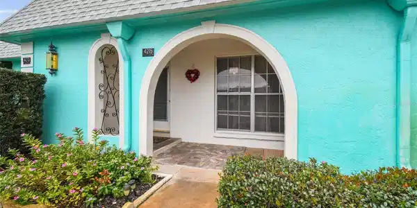 4215 PRINCE PLACE