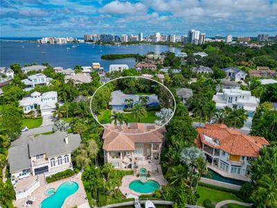 1389 HARBOR DRIVE