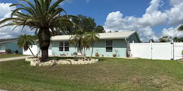 4089 YUCATAN CIRCLE