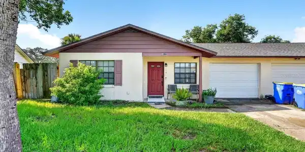 1004 EGRET COURT