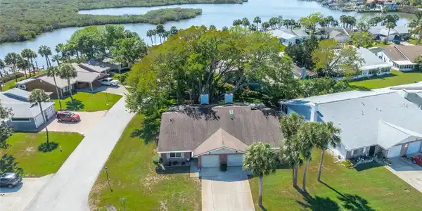 1402 PORTOBELLO DRIVE