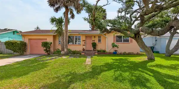 109 CLAIRE TERRACE