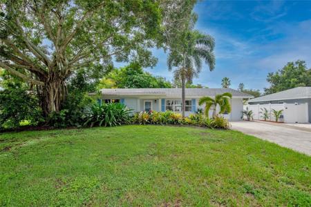 2186 SUNNYSIDE PLACE
