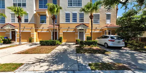 3115 BAYSHORE OAKS DRIVE