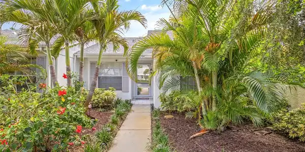 4208 CASTLEWOOD DRIVE