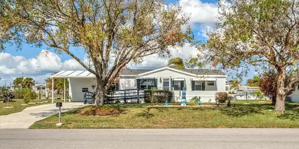 750 HOLLYHILL COURT