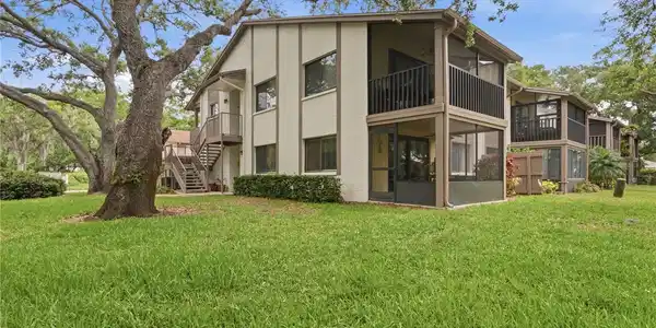 514 LONGFELLOW COURT