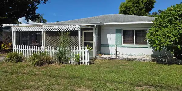 Image 4 Image 4
